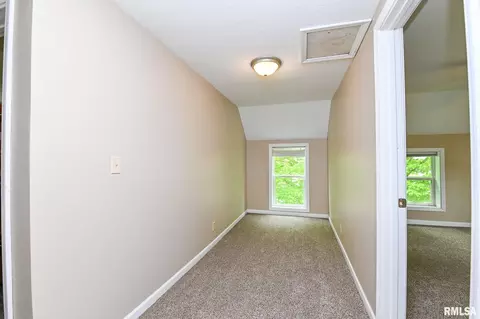 114 S Detweiler St, Congerville, IL 61729 photo 23