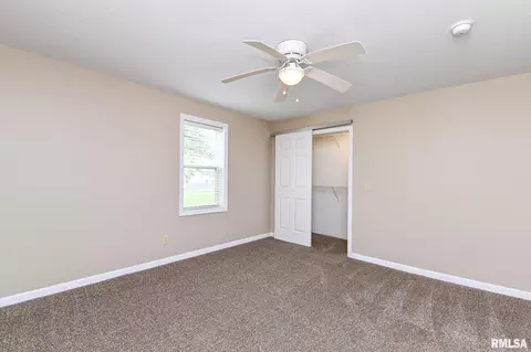 114 S Detweiler St, Congerville, IL 61729 photo 15