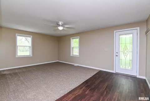 114 S Detweiler St, Congerville, IL 61729 photo 20