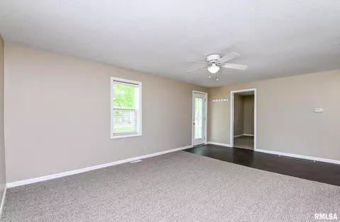 114 S Detweiler St, Congerville, IL 61729 photo 19