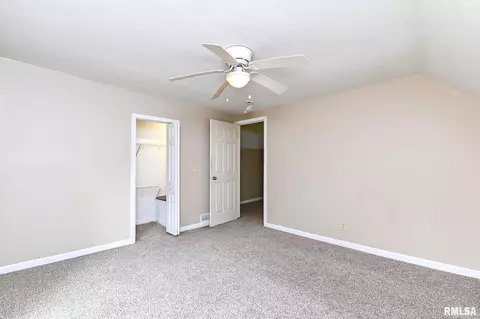 114 S Detweiler St, Congerville, IL 61729 photo 27