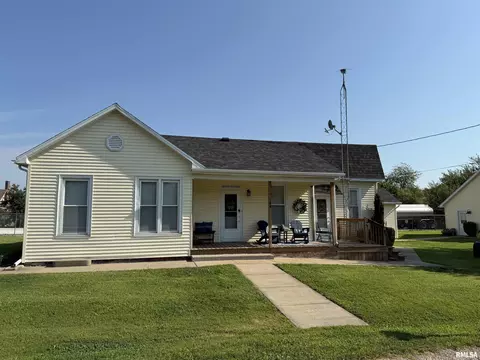 204 E 3rd St, Vermont, IL 61484