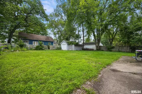 902 E Arcadia Ave, Peoria, IL 61603 photo 22