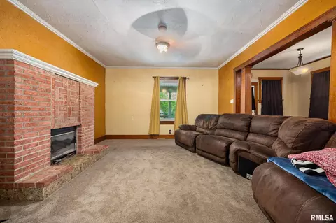 902 E Arcadia Ave, Peoria, IL 61603 photo 12