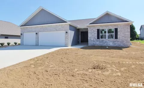 108 Samuel Ct, Washington, IL 61571
