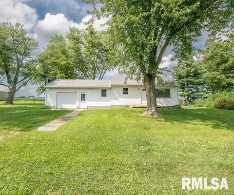 18213 W Farmington Rd, Trivoli, IL 61569