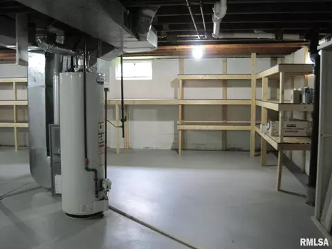 805 E Adams St, Washington, IL 61571 photo 26