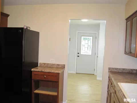 805 E Adams St, Washington, IL 61571 photo 9