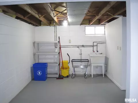 805 E Adams St, Washington, IL 61571 photo 27