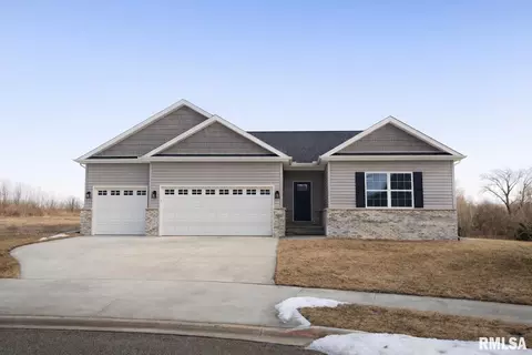 8802 N Westpoint Ct, Edwards, IL 61528