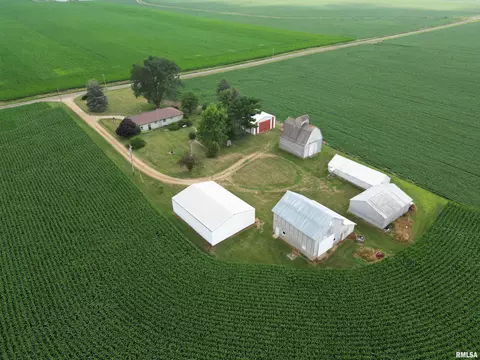 1640 County Road 2000 N Rd, Washburn, IL 61570