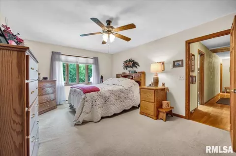 Bedroom - 321 Townhall Rd, Metamora, IL 61548 photo 3 of 3