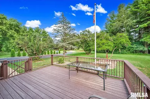 Exterior - 321 Townhall Rd, Metamora, IL 61548 photo 3 of 7