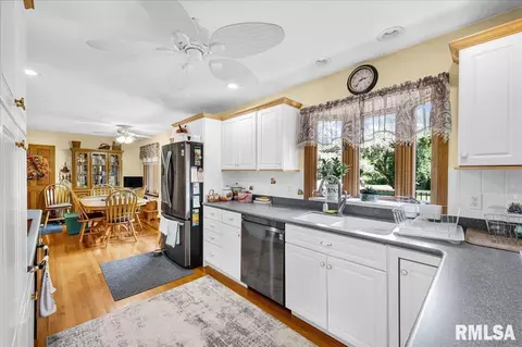 Kitchen - 321 Townhall Rd, Metamora, IL 61548 photo 1 of 2