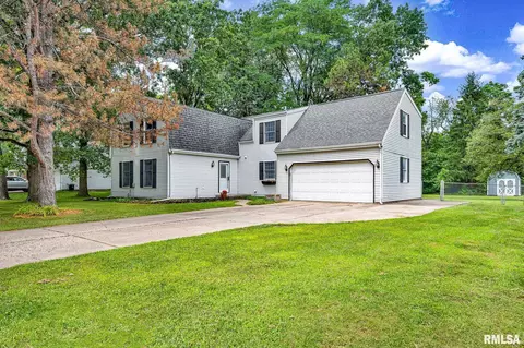 1117 W Deerbrook Dr, Peoria, IL 61615