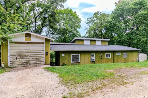 110 Happy Hollow Dr, Dahinda, IL 61428