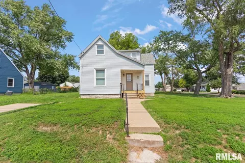 1117 E Lake Ave, Peoria Heights, IL 61616