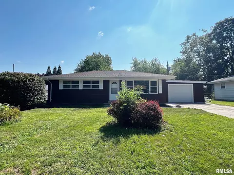 2118 N Drury Ln, Peoria, IL 61604