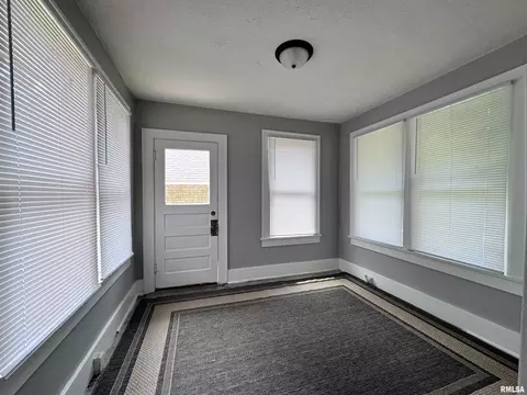 339 W Pierce St, Macomb, IL 61455 photo 12