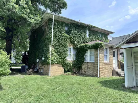 339 W Pierce St, Macomb, IL 61455 photo 25