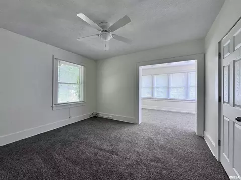 339 W Pierce St, Macomb, IL 61455 photo 18