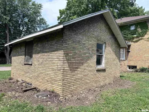 339 W Pierce St, Macomb, IL 61455 photo 28