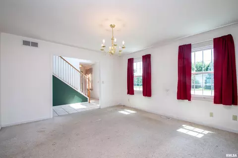 500 E North St, Danvers, IL 61732 photo 10
