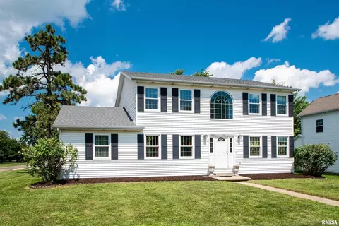 500 E North St, Danvers, IL 61732 photo 2
