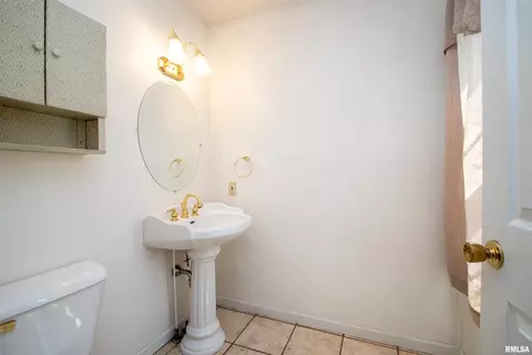500 E North St, Danvers, IL 61732 photo 11