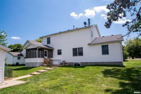 500 E North St, Danvers, IL 61732 photo 6