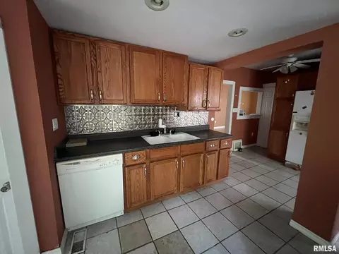Kitchen - 809 W Jefferson St, Macomb, IL 61455 photo 1 of 1