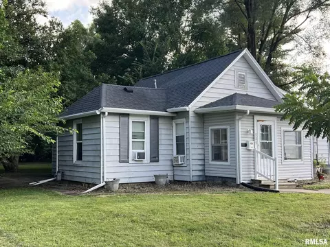 Other - 809 W Jefferson St, Macomb, IL 61455 photo 2 of 4