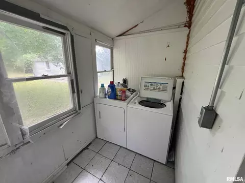 Other - 809 W Jefferson St, Macomb, IL 61455 photo 4 of 4
