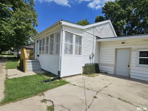 321 S Vine St, Mount Pulaski, IL 62548 photo 27