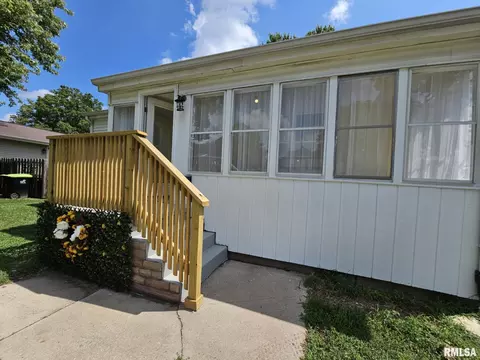 321 S Vine St, Mount Pulaski, IL 62548 photo 28