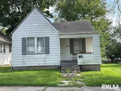 812 W Macqueen Ave, Peoria, IL 61604