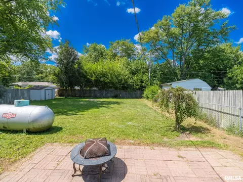 Exterior - 111 Bryant St, Morton, IL 61550 photo 5 of 15