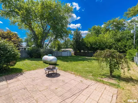 Exterior - 111 Bryant St, Morton, IL 61550 photo 4 of 15