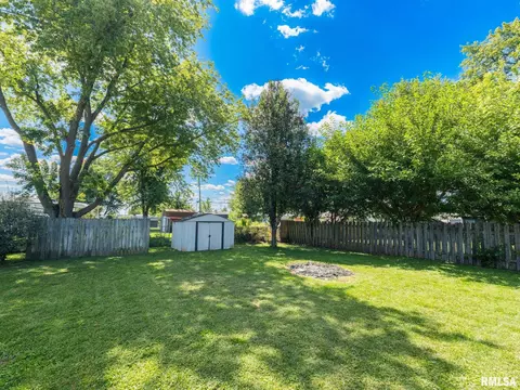 Exterior - 111 Bryant St, Morton, IL 61550 photo 15 of 15