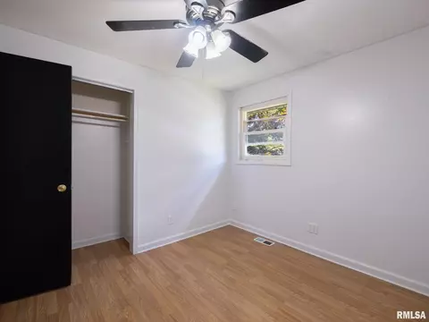 Bedroom - 111 Bryant St, Morton, IL 61550 photo 3 of 12