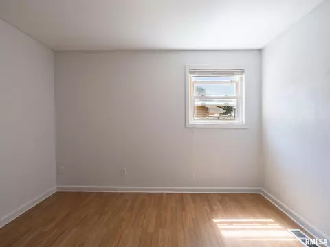 Bedroom - 111 Bryant St, Morton, IL 61550 photo 5 of 12