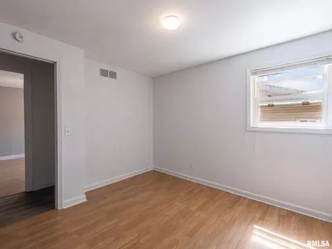 Bedroom - 111 Bryant St, Morton, IL 61550 photo 6 of 12