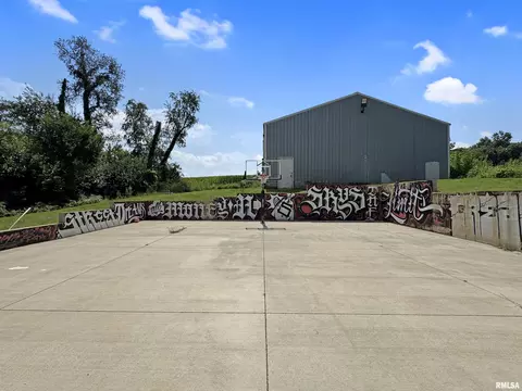 Exterior - 7029 S Gerdes Rd, Mapleton, IL 61547 photo 10 of 20