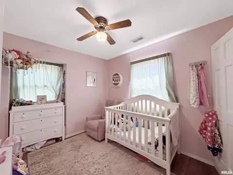 Bedroom - 7029 S Gerdes Rd, Mapleton, IL 61547 photo 8 of 18