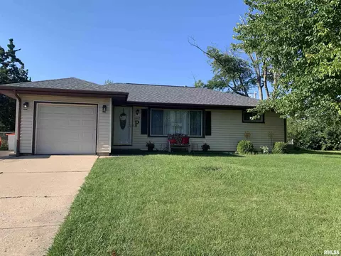 2607 W Westport Rd, Peoria, IL 61614