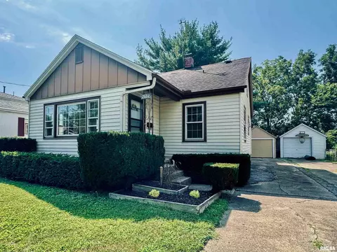 2602 W Heading Ave, West Peoria, IL 61604