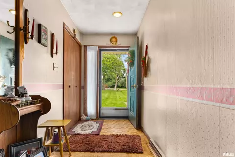 16044 Delaware Cir, Cuba, IL 61427 photo 11