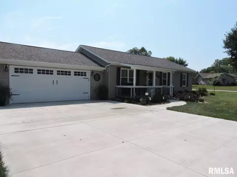127 Country Dr, Green Valley, IL 61534