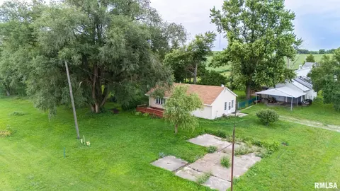 7025 Township Road 1800 E Rd, Wyoming, IL 61491