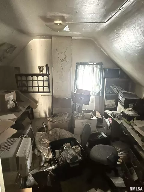 Other - 512 E Calhoun St, Macomb, IL 61455 photo 4 of 8